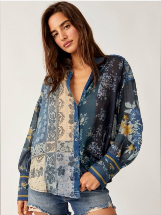 We The Free Tops - WE THE FREE Flower Patch Top Size M